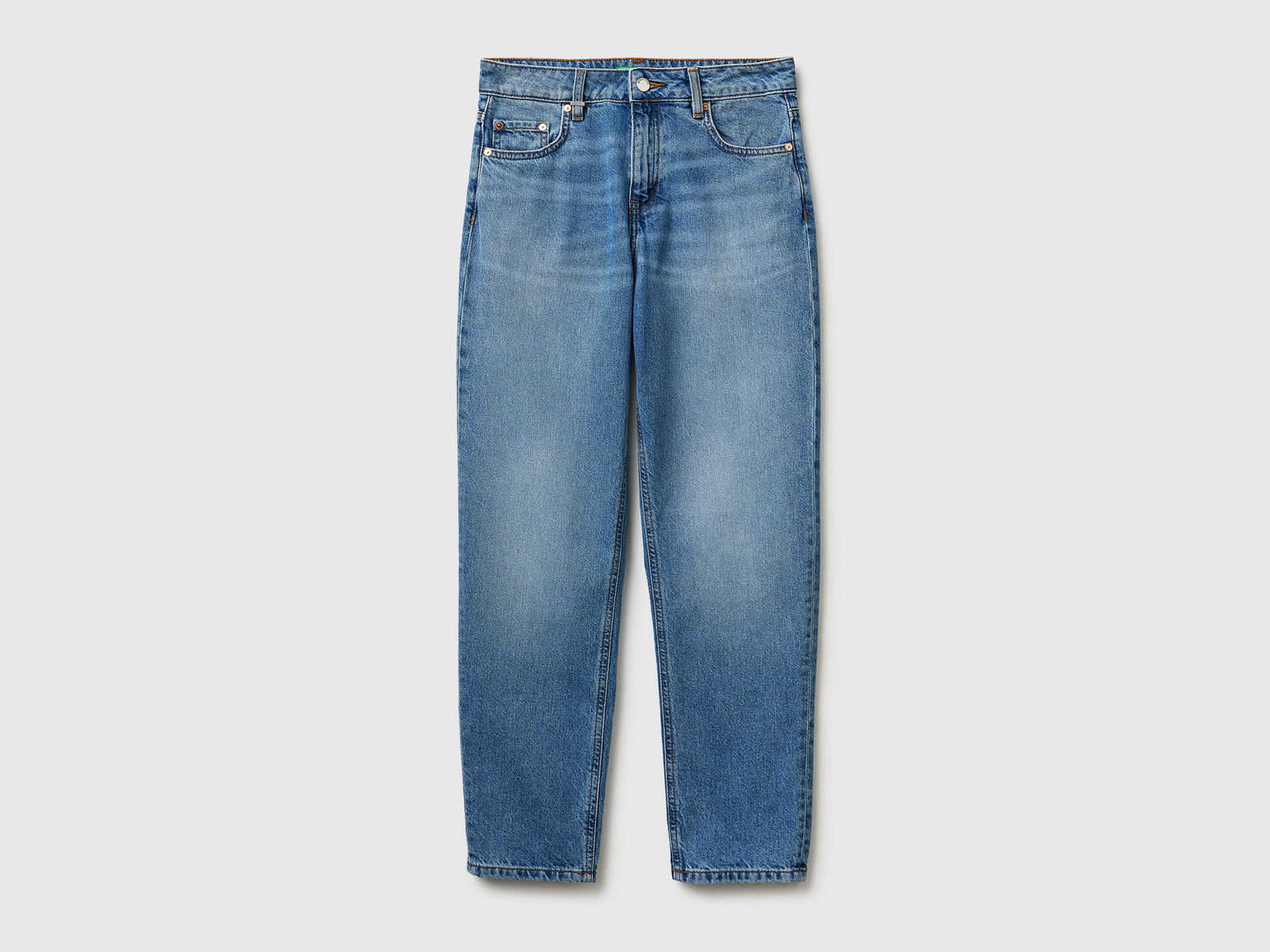 Jeans mom fit - ucb_image_FS