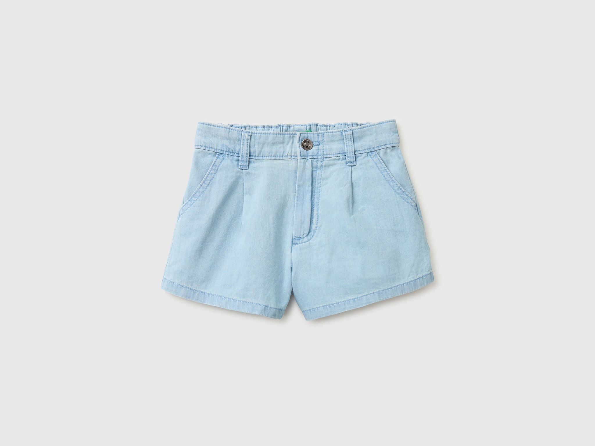 Benetton Shorts in chambray con pinces