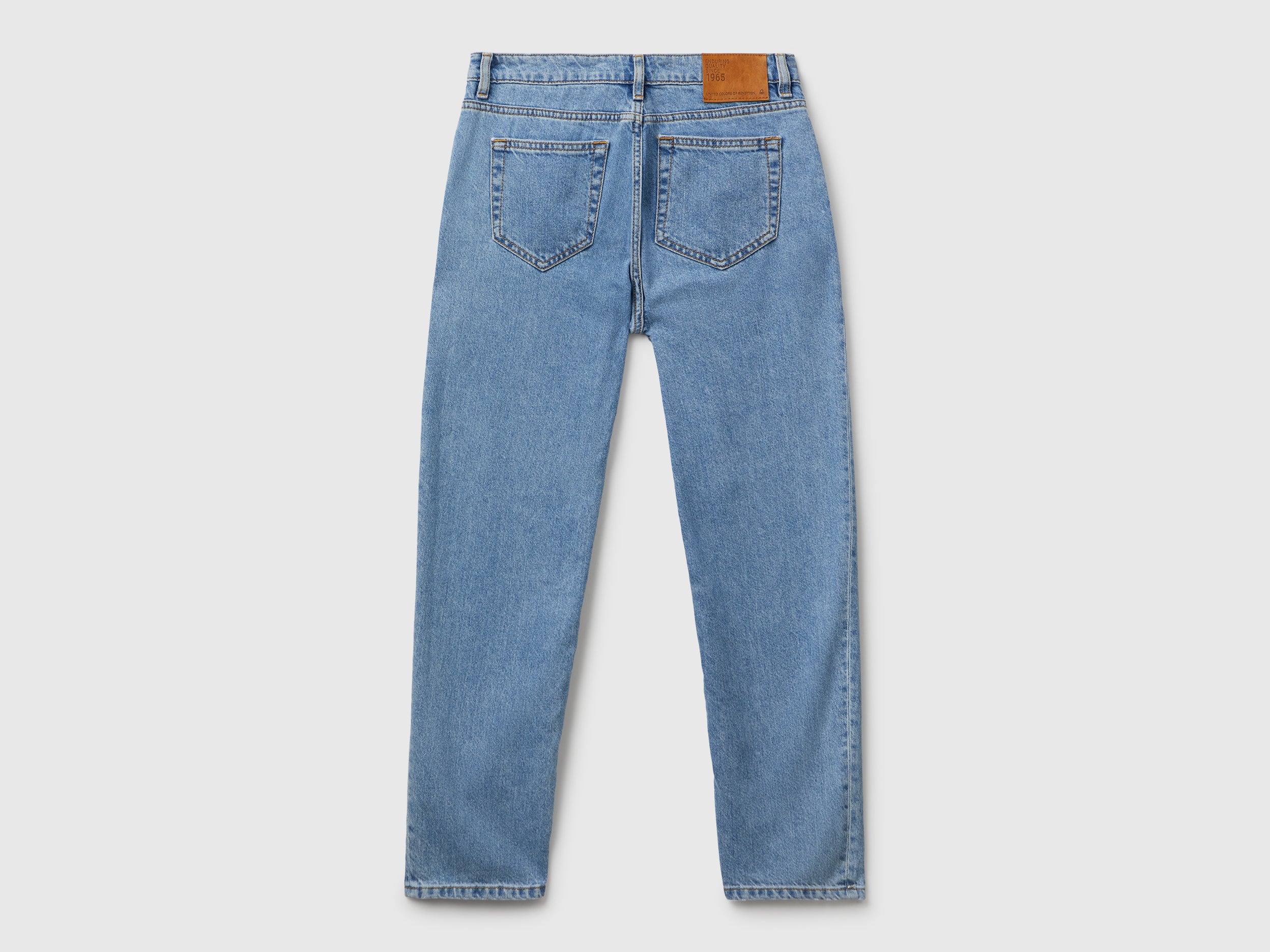 Jeans mom fit - ucb_image_BS