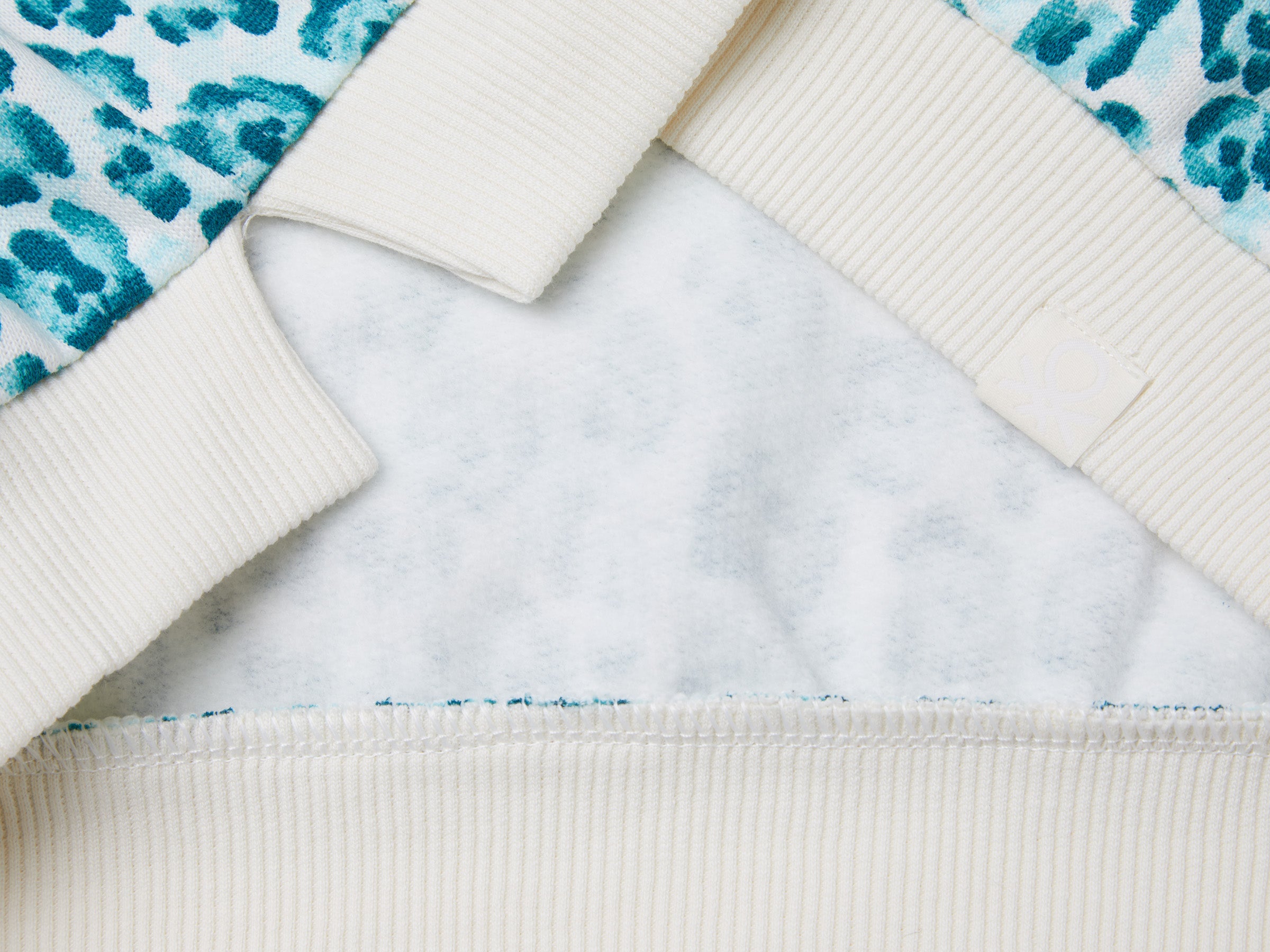 Sweat azul-claro com estampa animal - ucb_image_DS1