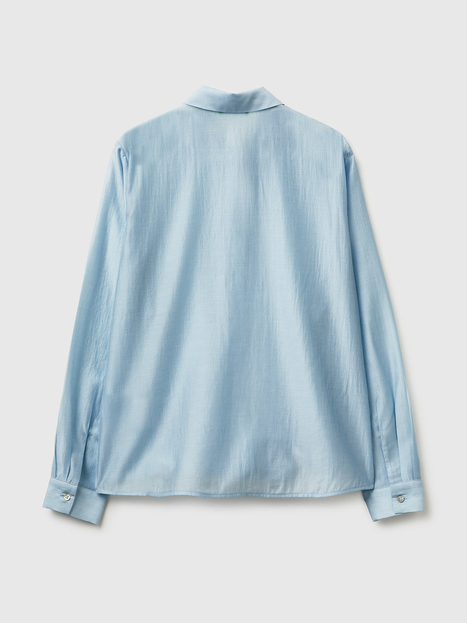 Flowing shirt - ucb_image_BS