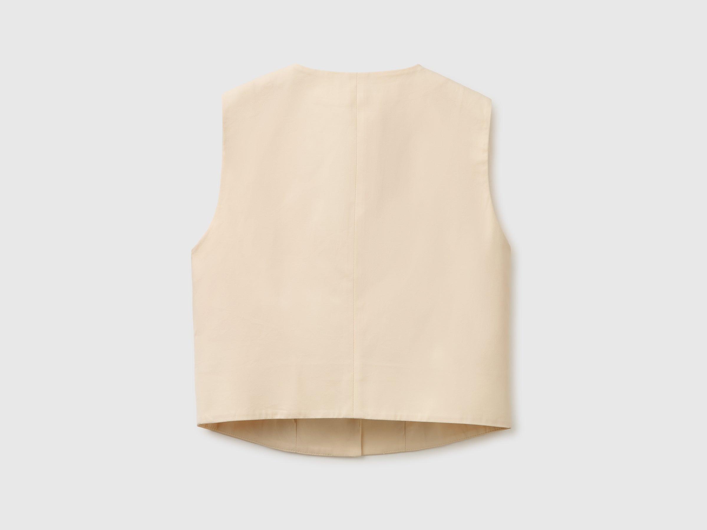 Crew neck vest with buttons - ucb_image_BS