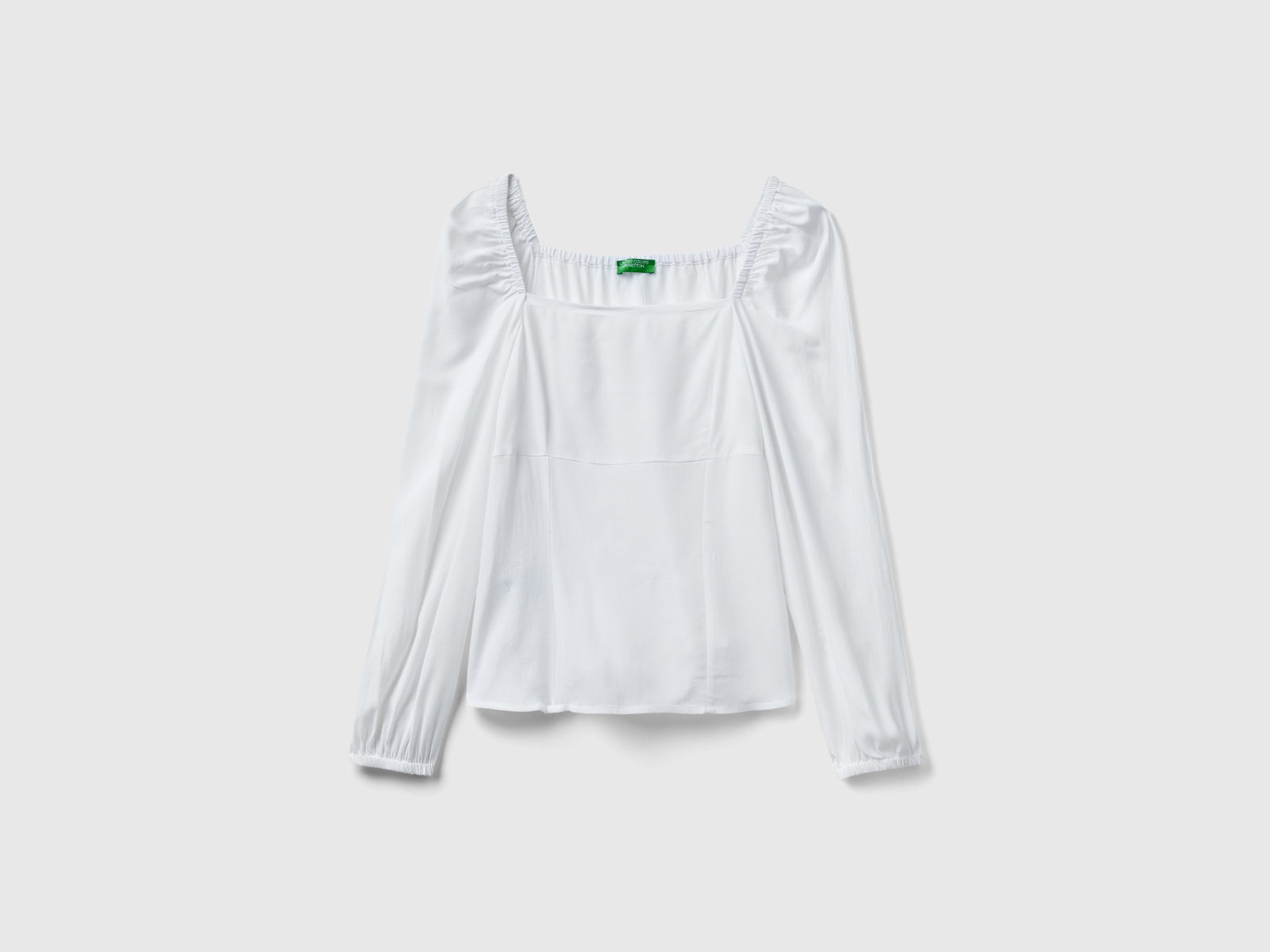 Blusa slim fit com decote quadrado - ucb_image_FS