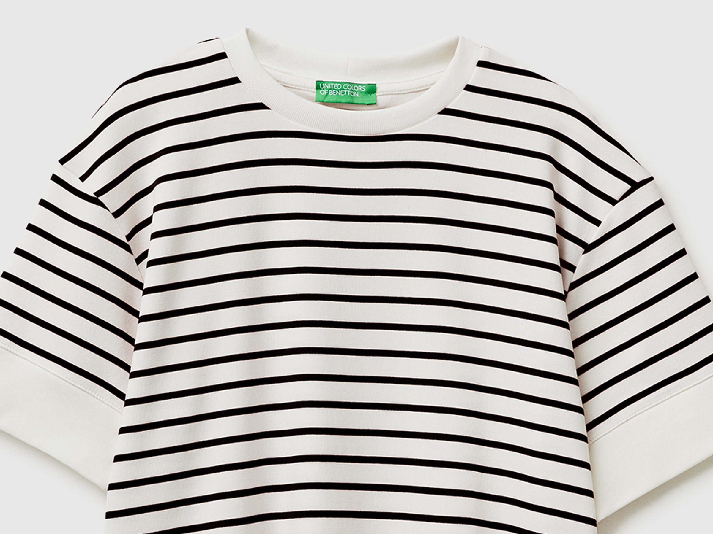 Striped short-sleeved T-shirt - ucb_image_DS1