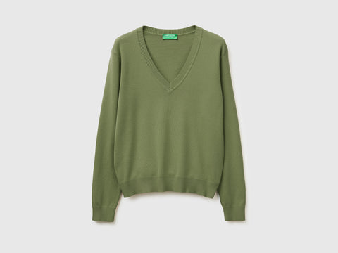 Olive green V-neck sweater in tricot cotton - ucb_image_FS