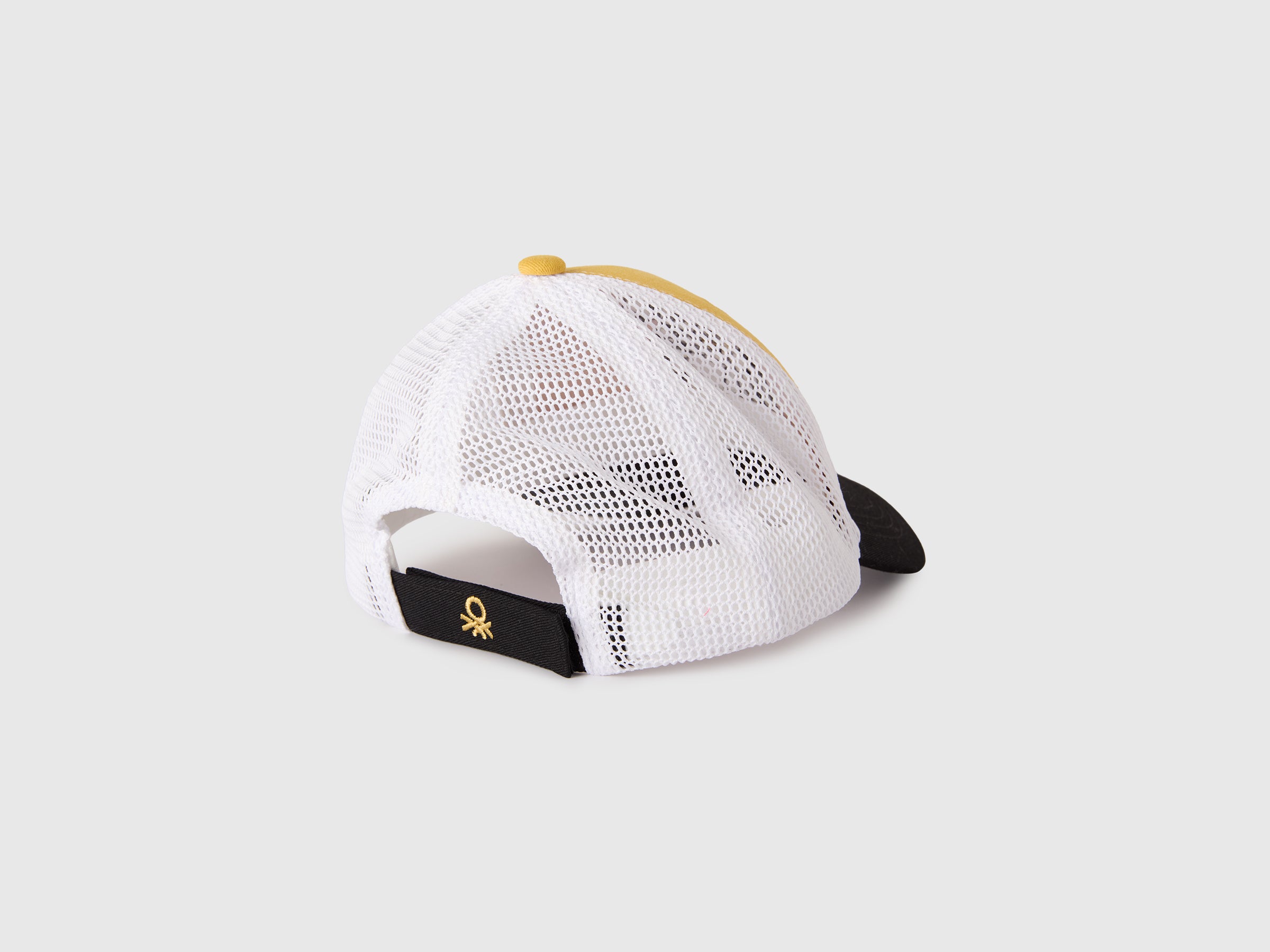 Baseball cap with embroidery - ucb_image_BS