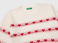 Sweater with stripes and hearts - ucb_image_DS1