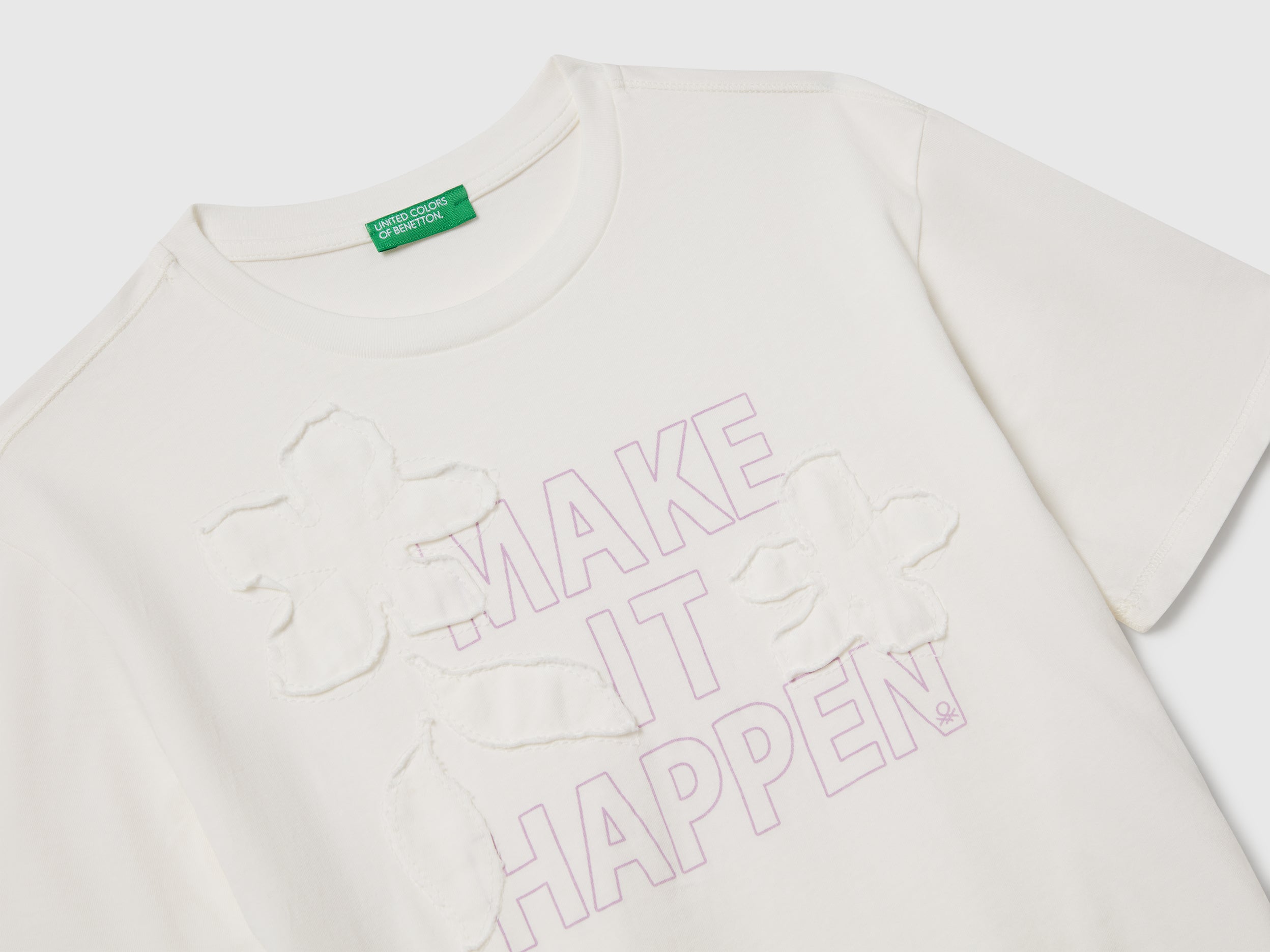 T-shirt com estampa e patch - ucb_image_DS1