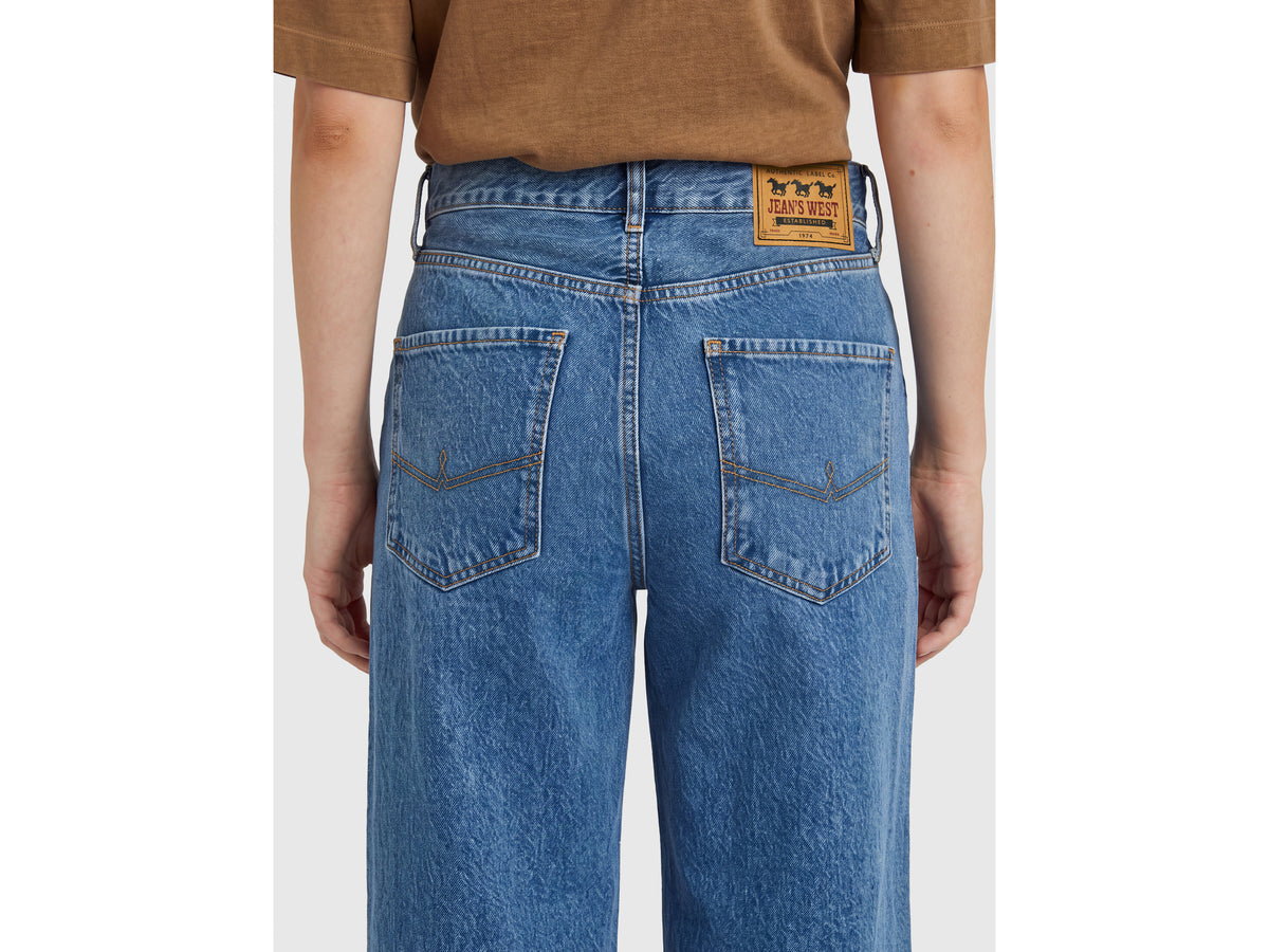 Jeans cropped com dobra lavagem clara - ucb_image_FY
