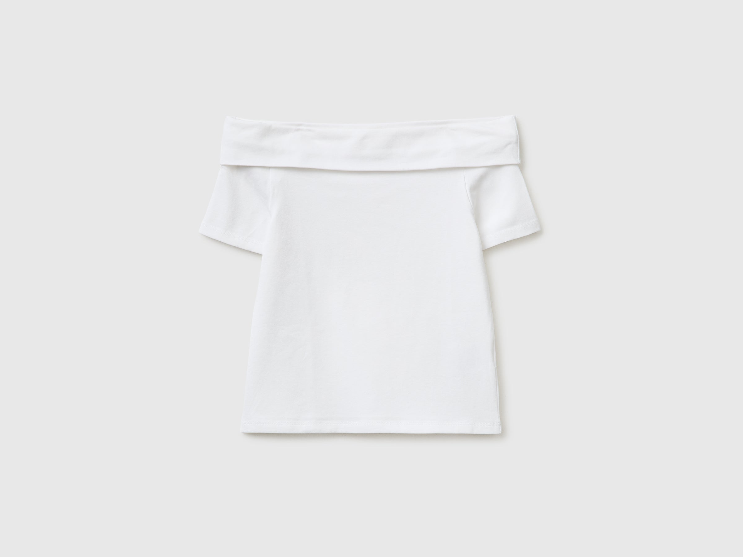 T-shirt com decote à barco - ucb_image_FS
