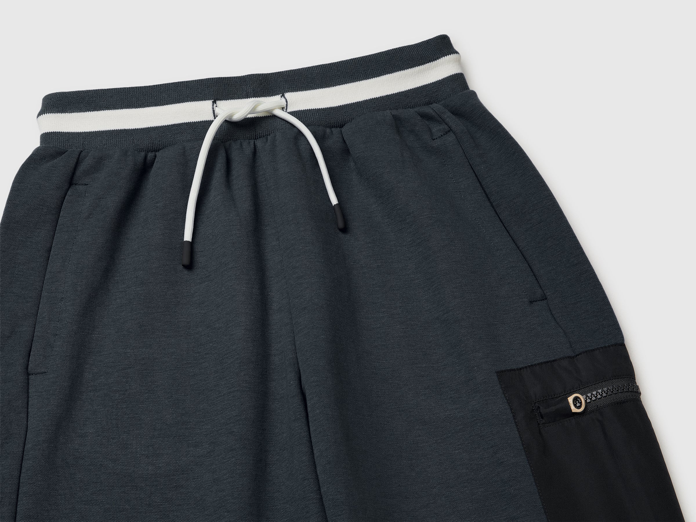 Joggers with nylon pocket - ucb_image_DS1