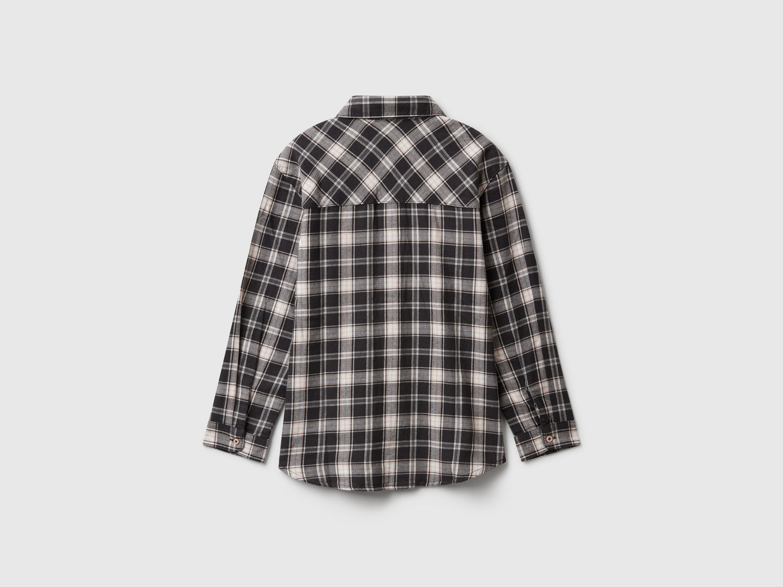 Camisa aos quadrados com bolsos - ucb_image_BS