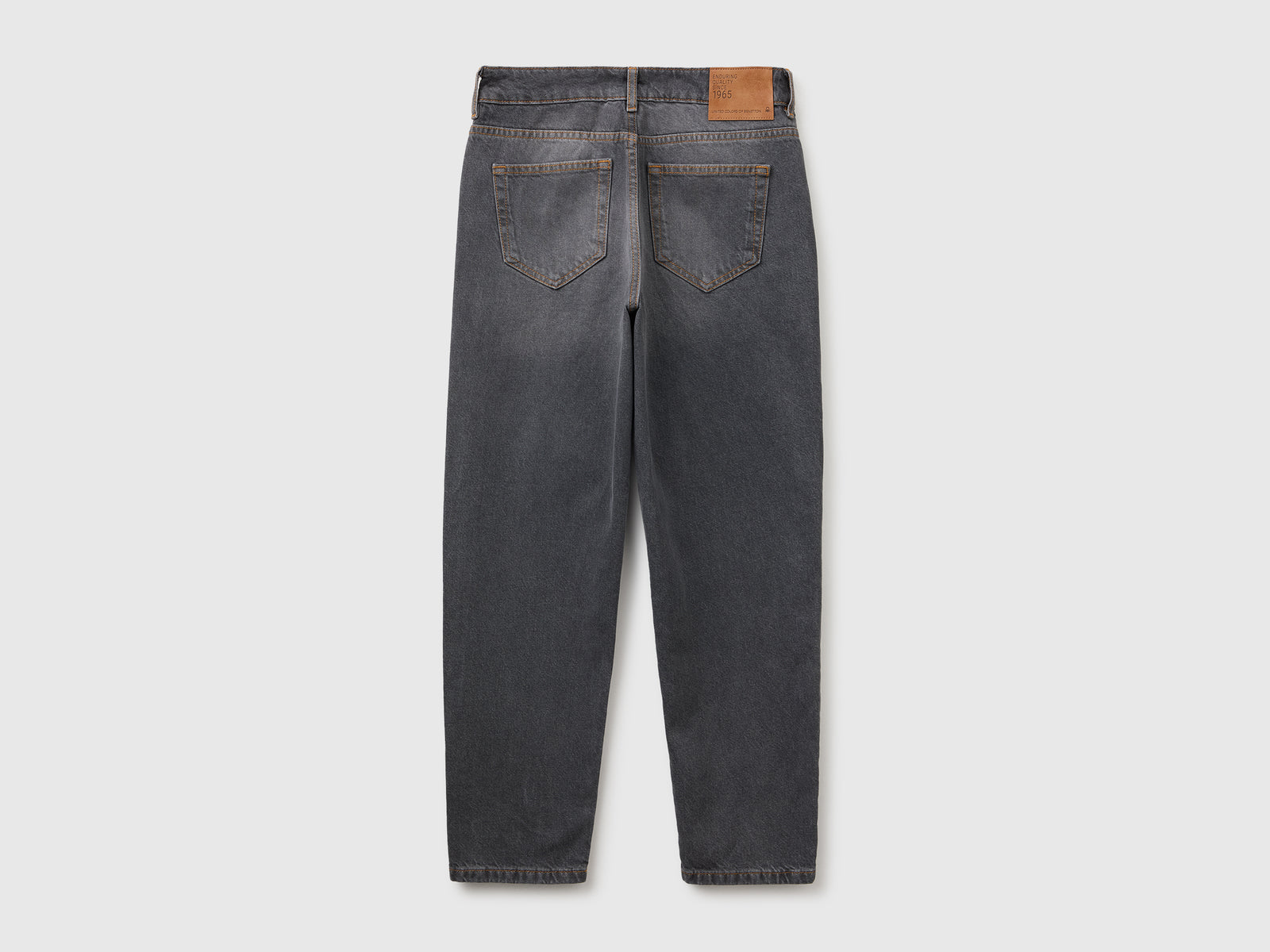 Jeans mom fit - ucb_image_BS