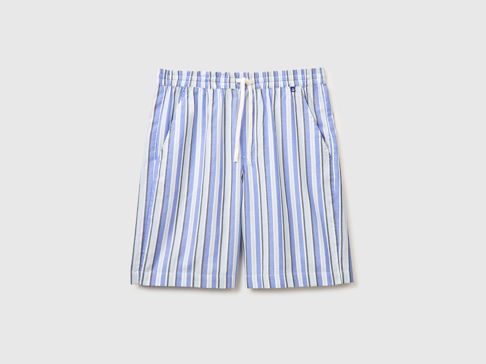 Bermudas às riscas com cordão de ajuste - ucb_image_FS