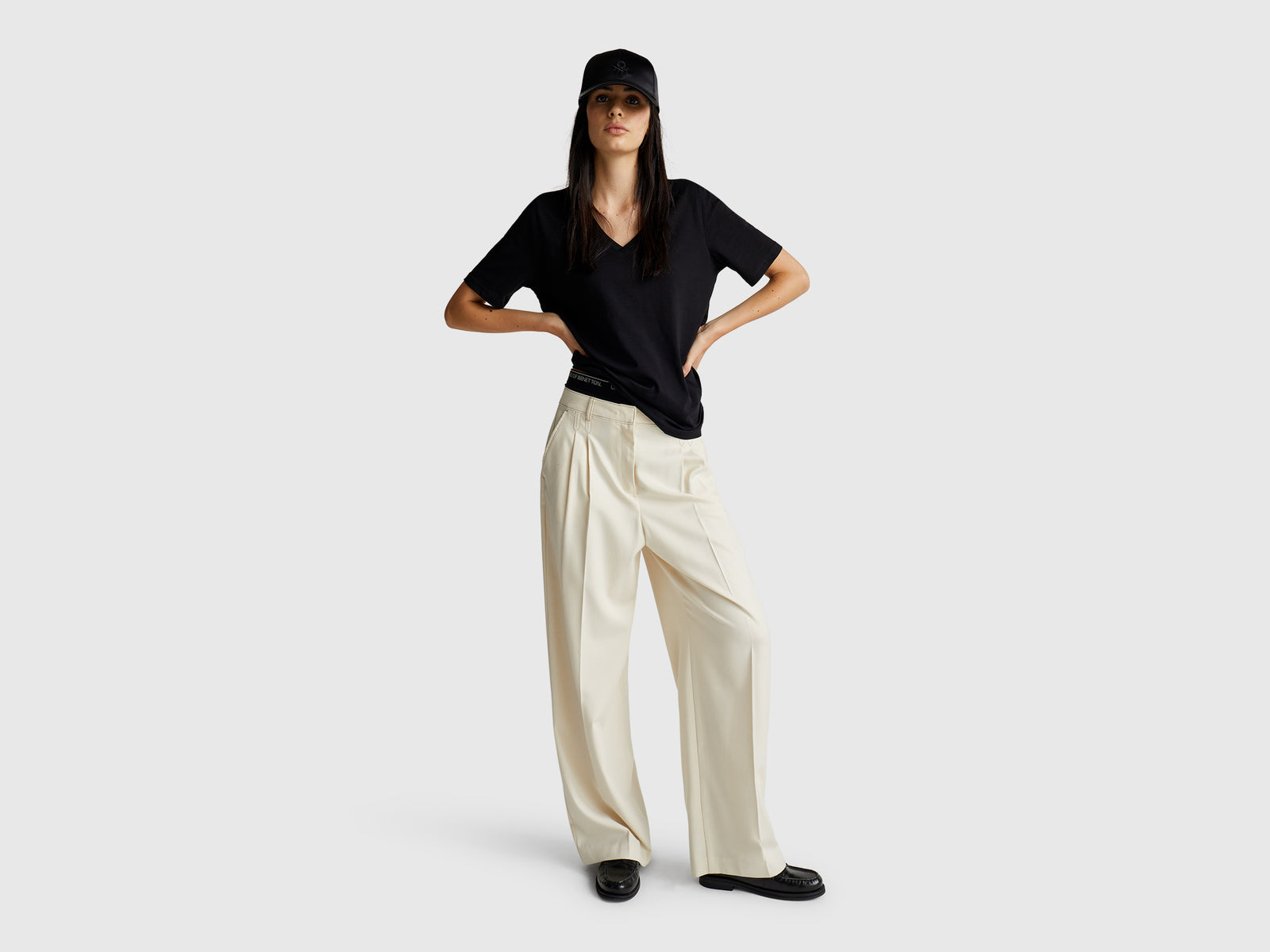 V-neck t-shirt in slub cotton