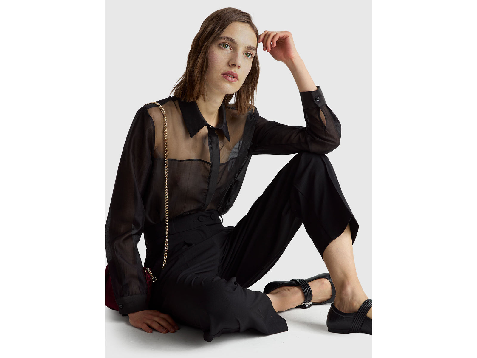 Shirt with embroidery