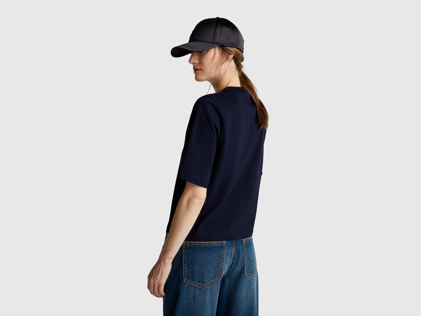 100% cotton boxy fit t-shirt