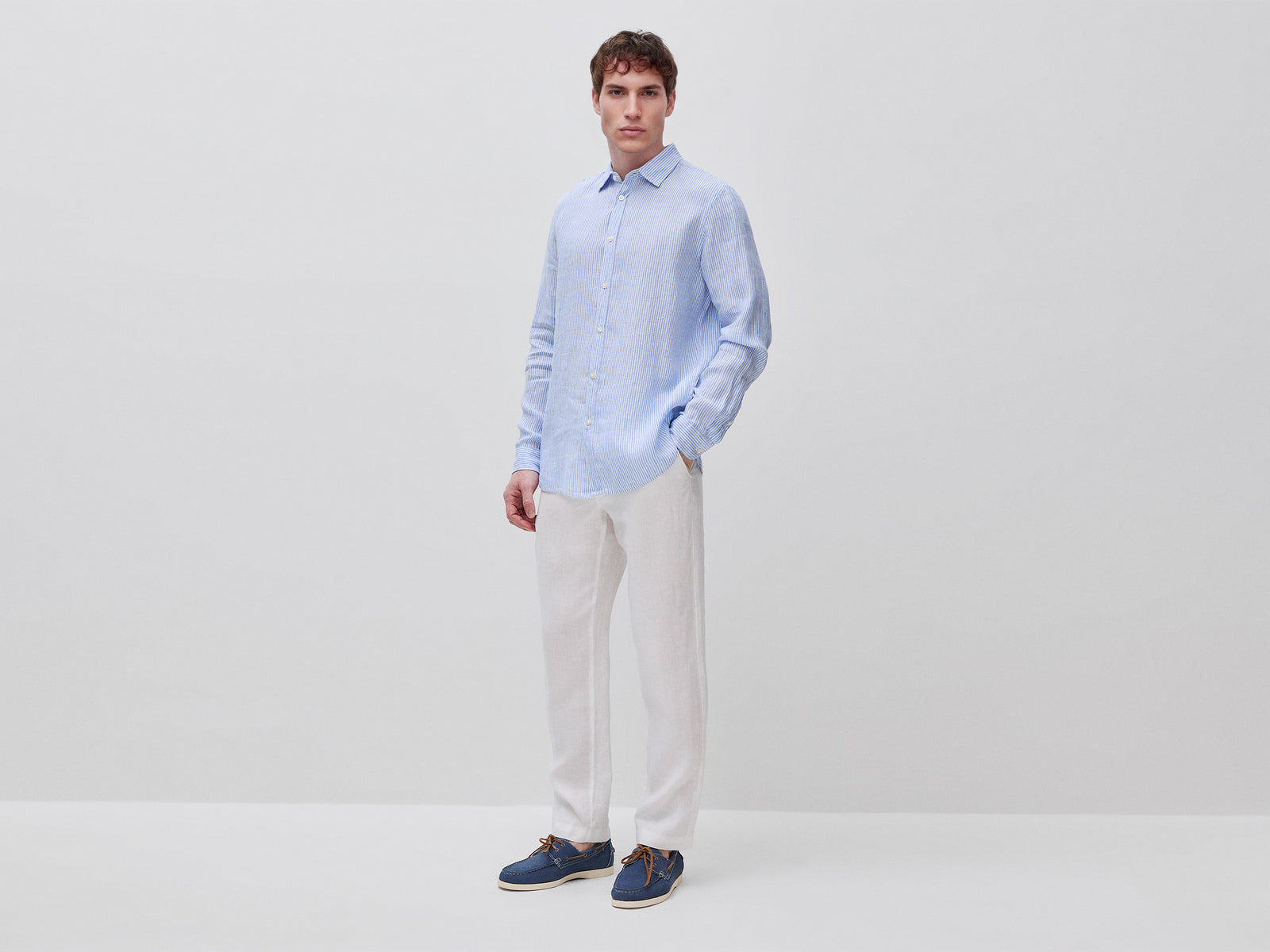 Trousers in pure linen with drawstring
