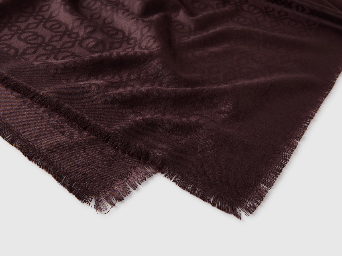Écharpe jacquard - ucb_image_DS1