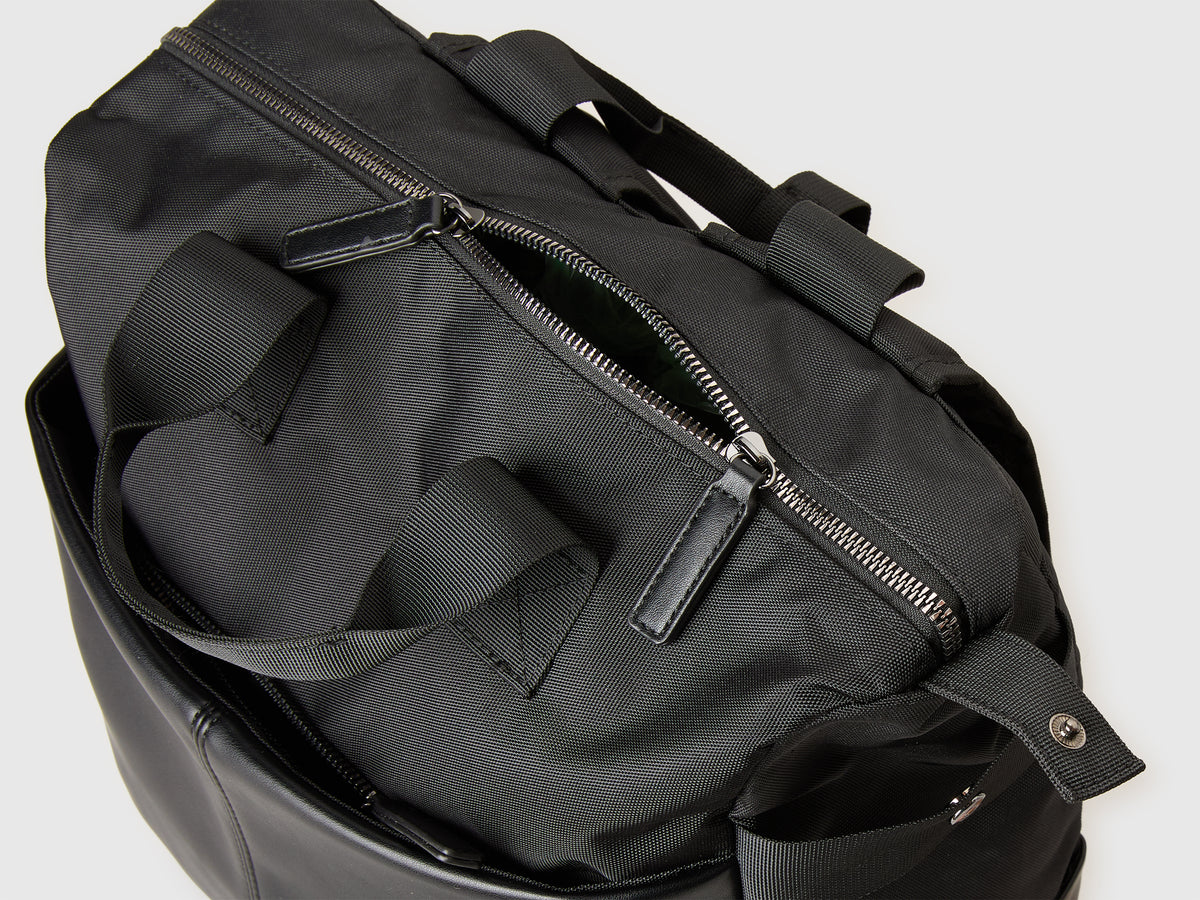 Bolsa mochila com bolsos grandes - ucb_image_DS1