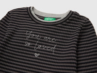 T-shirt com canelado riscado e bordado - ucb_image_DS1