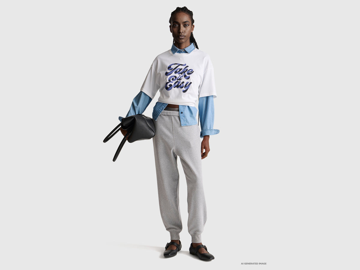 T-shirt com estampa slogan - ucb_image_FY