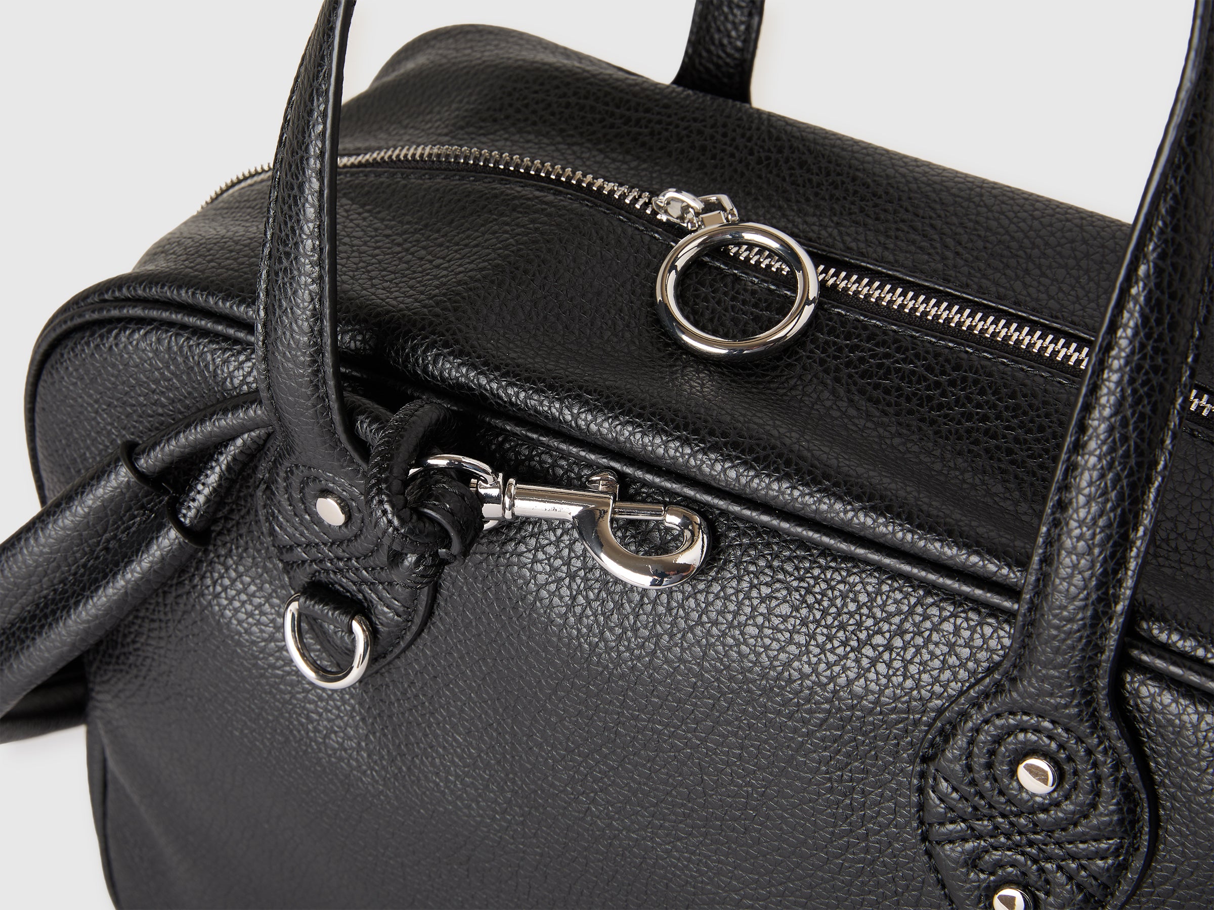 Bolsa bowling de ombro - ucb_image_DS1