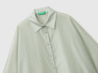 Flowing shirt - ucb_image_DS1