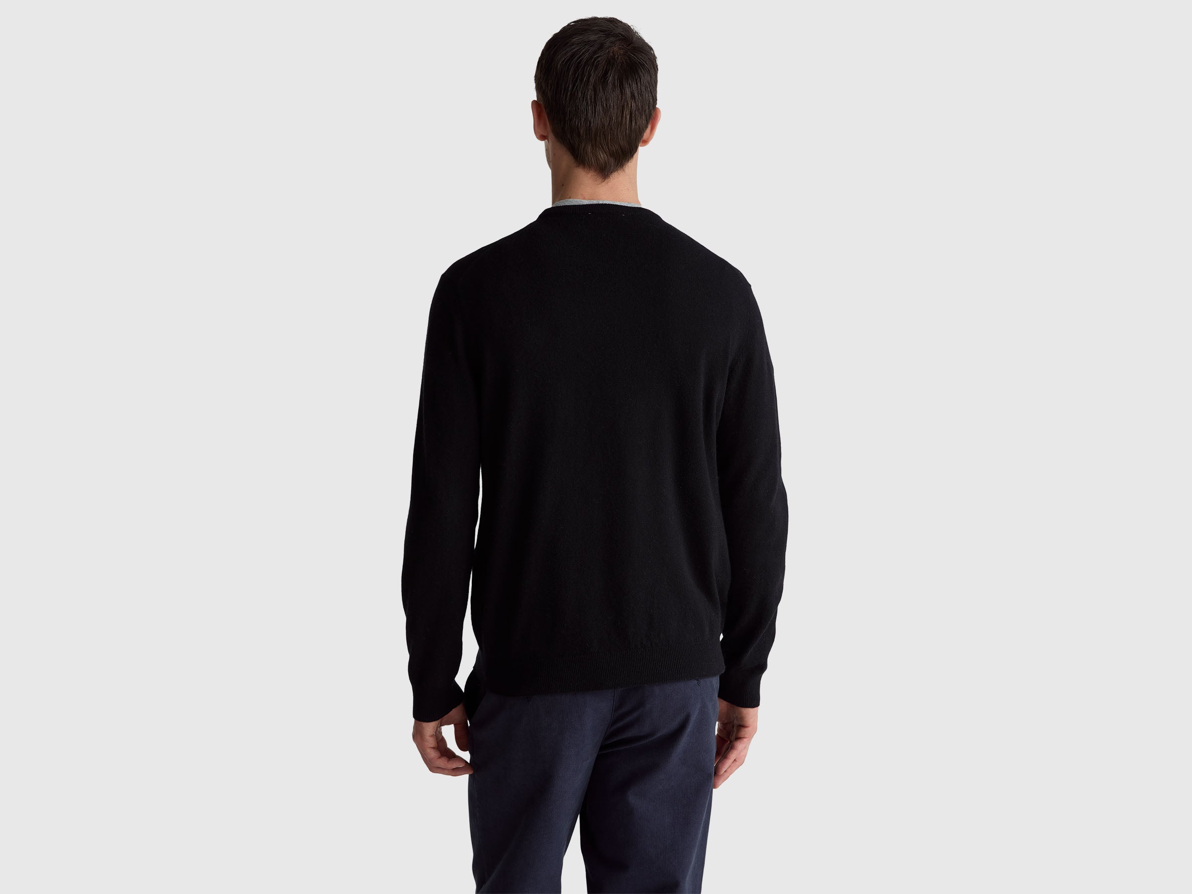 Black sweater in pure Merino wool - ucb_image_B