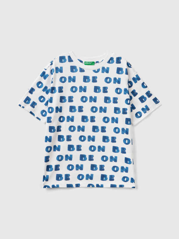 T-shirt con stampa "BE ON" Bambino