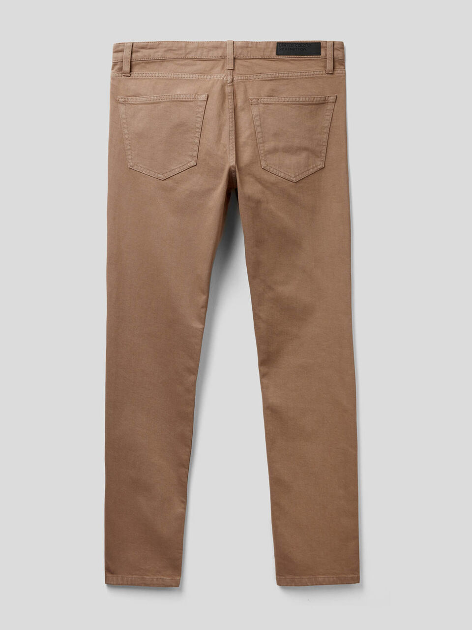 Pantaloni cinque tasche in cotone stretch image number 2