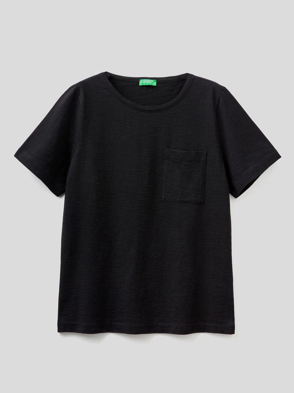 T-shirt tinta unita con taschino image number 1