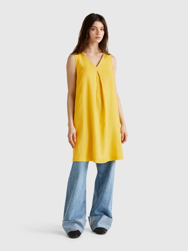 Vestito smanicato in puro lino Donna