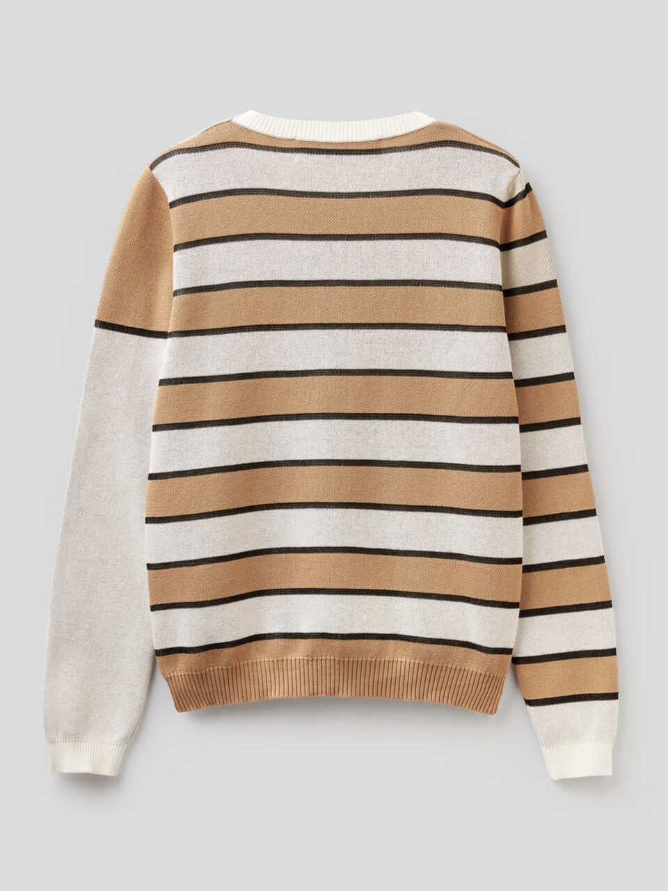 Maglia con disegno stilizzato image number 2