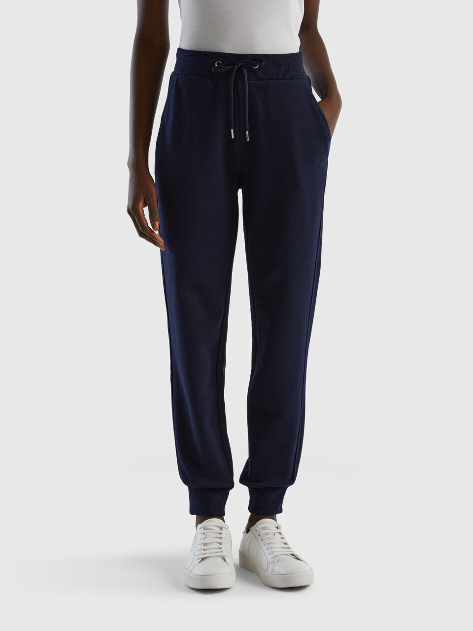 Pantaloni on sale felpa benetton