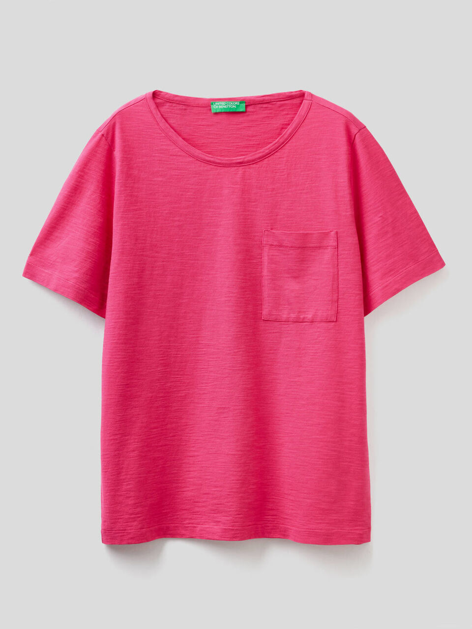 T-shirt tinta unita con taschino image number 1