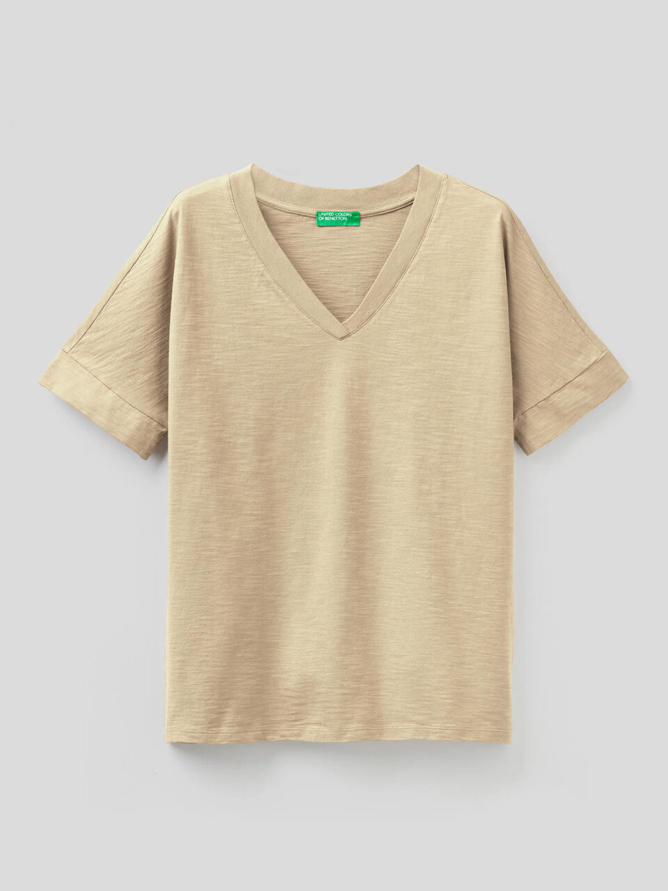 T-shirt con scollo a V 100% cotone image number 1