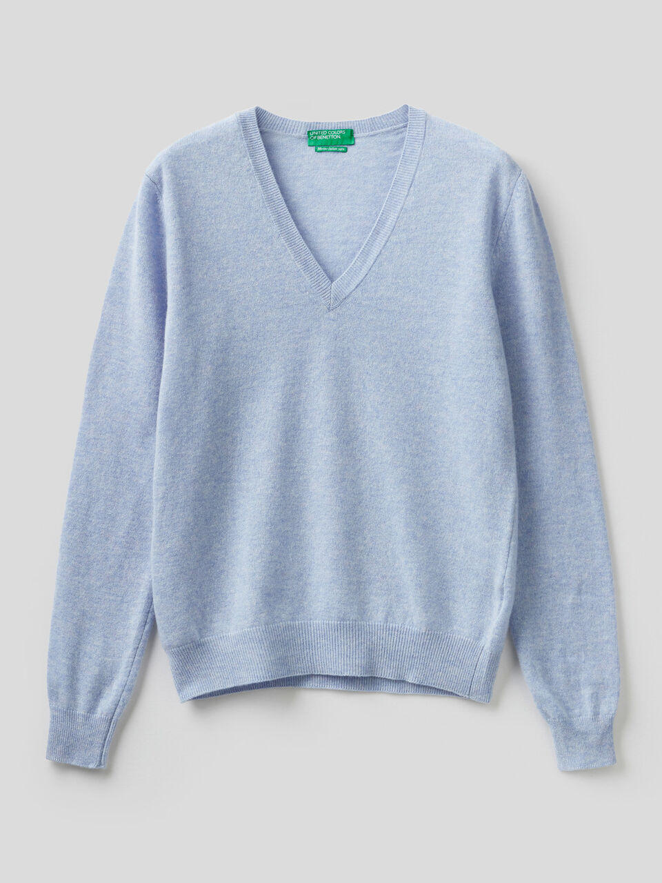 Maglia con scollo a V in pura lana vergine image number 1