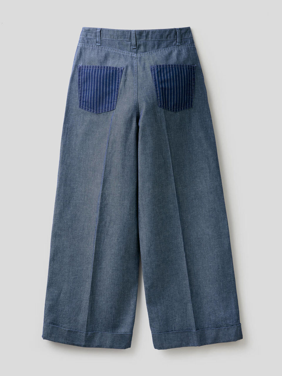 Pantaloni con risvolto in denim leggero image number null
