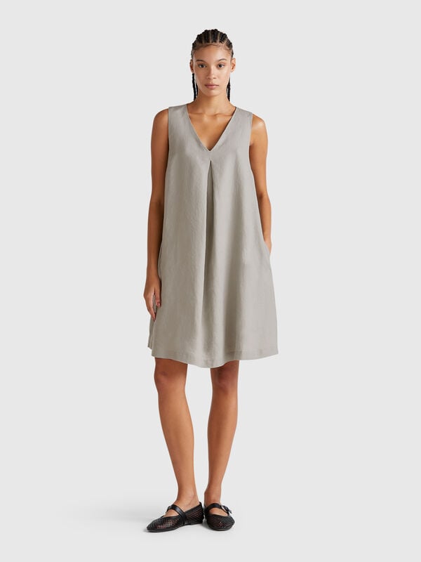Vestito smanicato in puro lino Donna