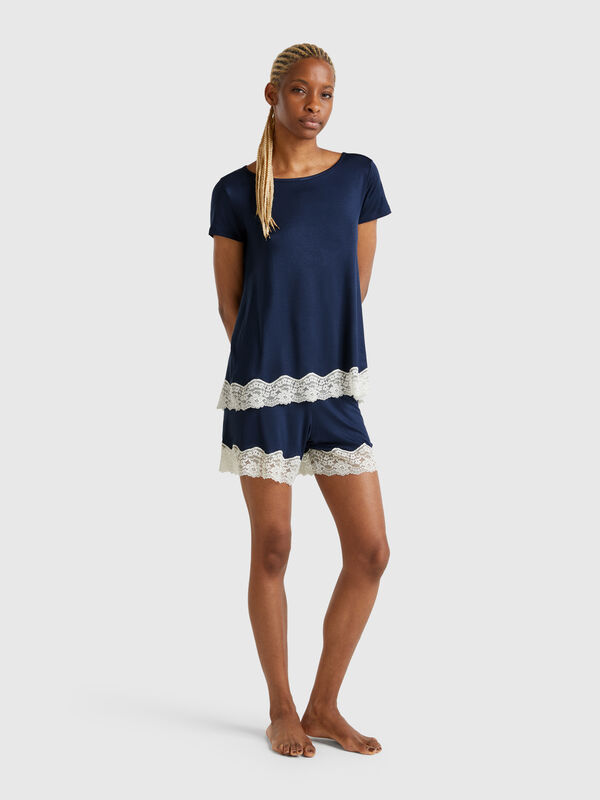Shorts fluidi con pizzo Donna