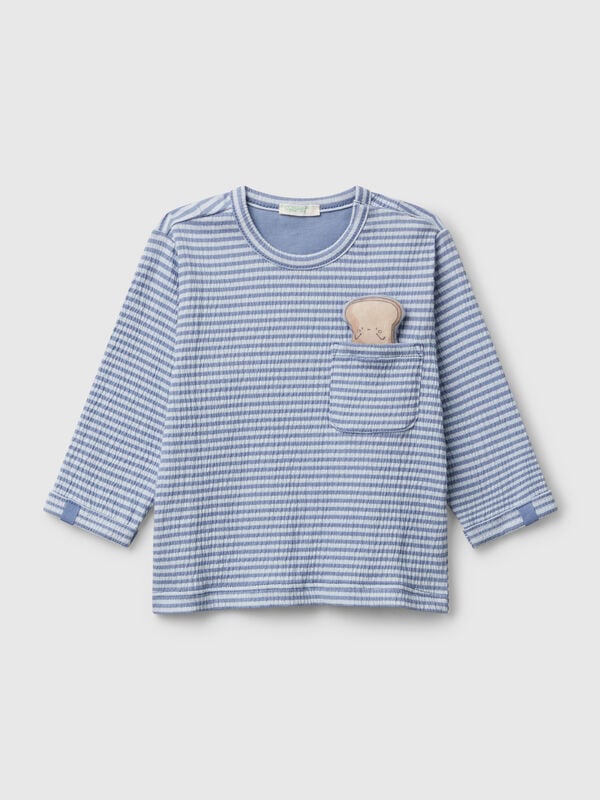 T-shirt con taschino e patch Baby