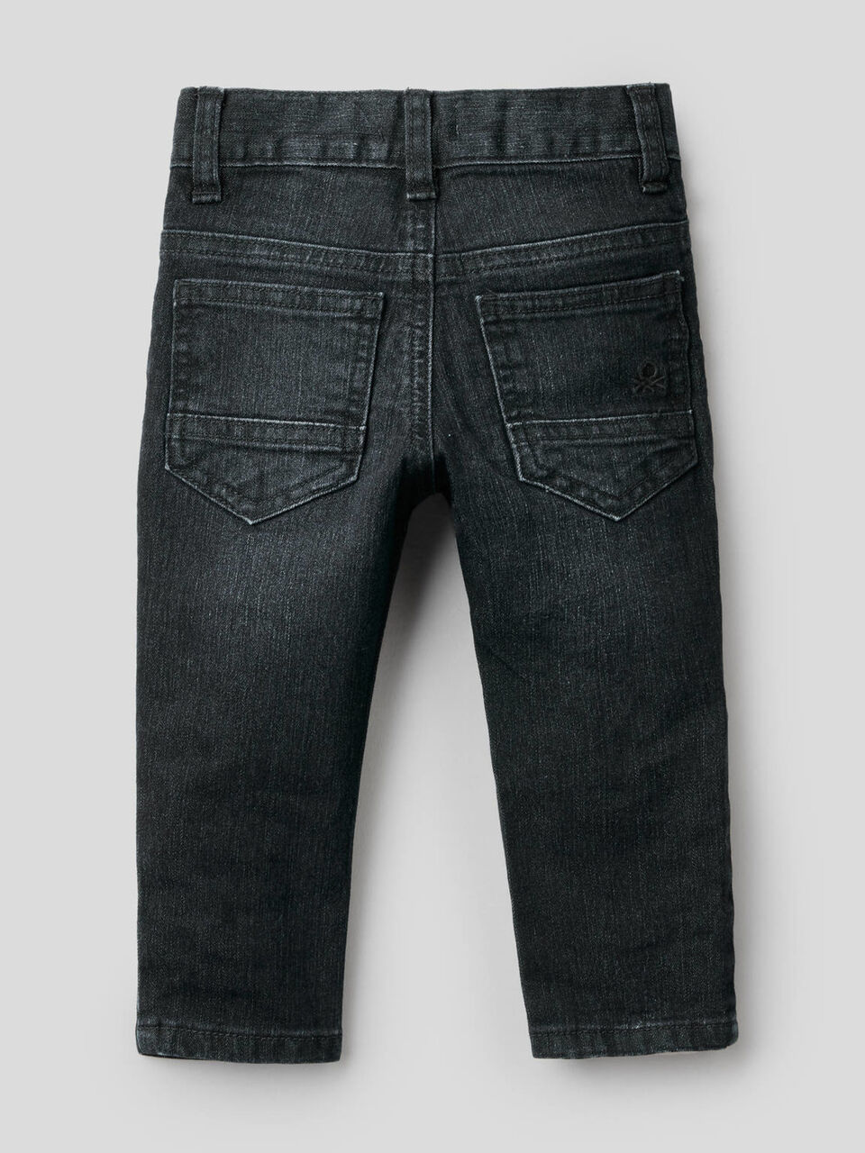 Jeans effetto vissuto in cotone stretch image number 2