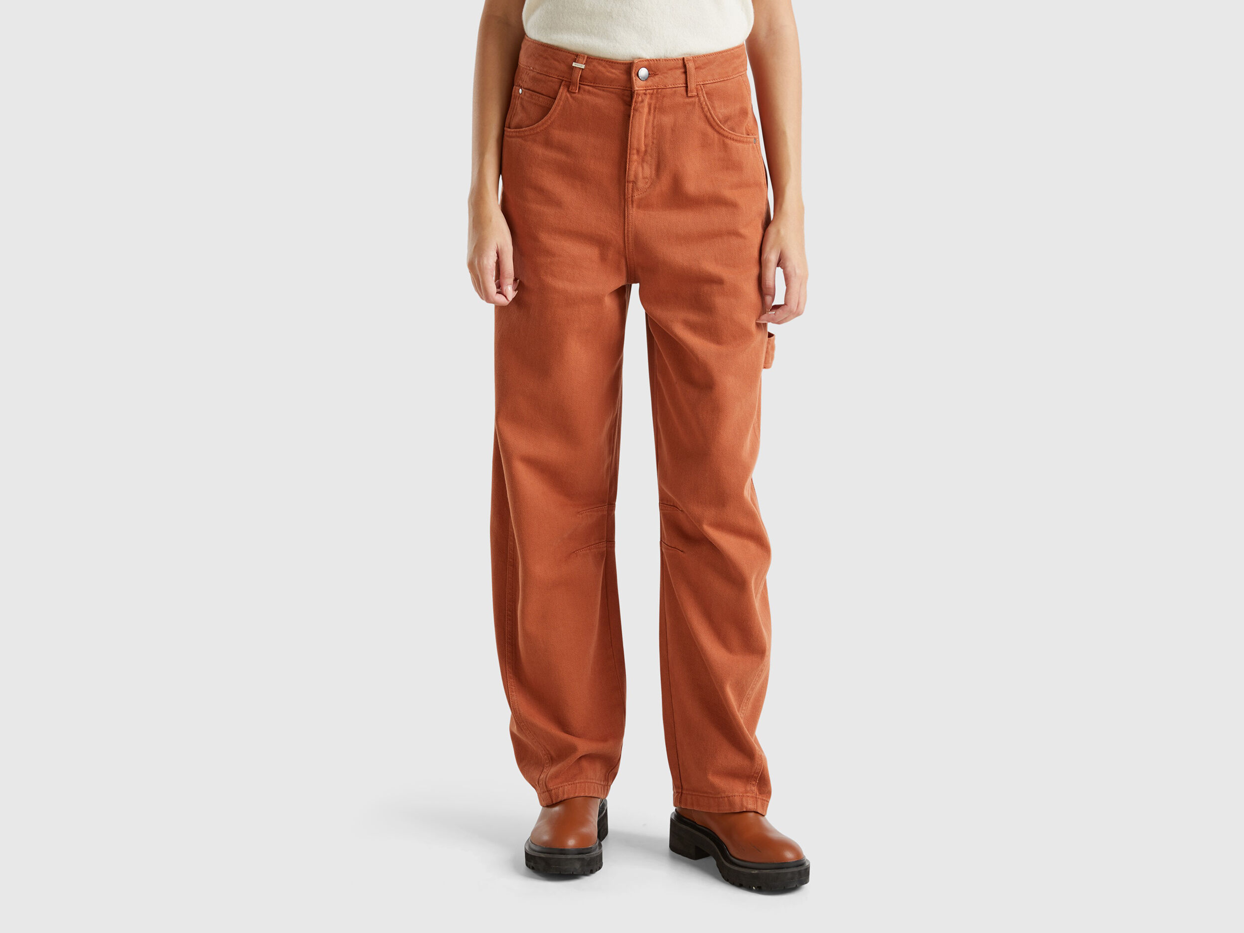 Pantaloni larghi benetton store
