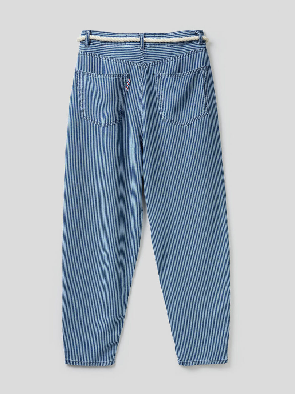 Pantaloni carrot fit a righe image number 2