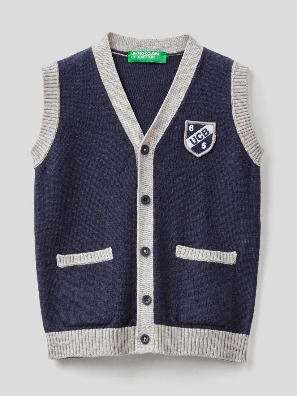 Gilet con bottoni in misto lana image number 1