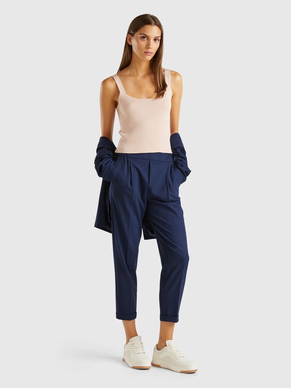 Pantaloni con risvolto in misto viscosa stretch Pantaloni con risvolto in misto viscosa stretch Donna
