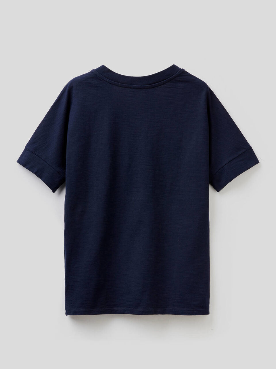 T-shirt con scollo a V 100% cotone image number 2