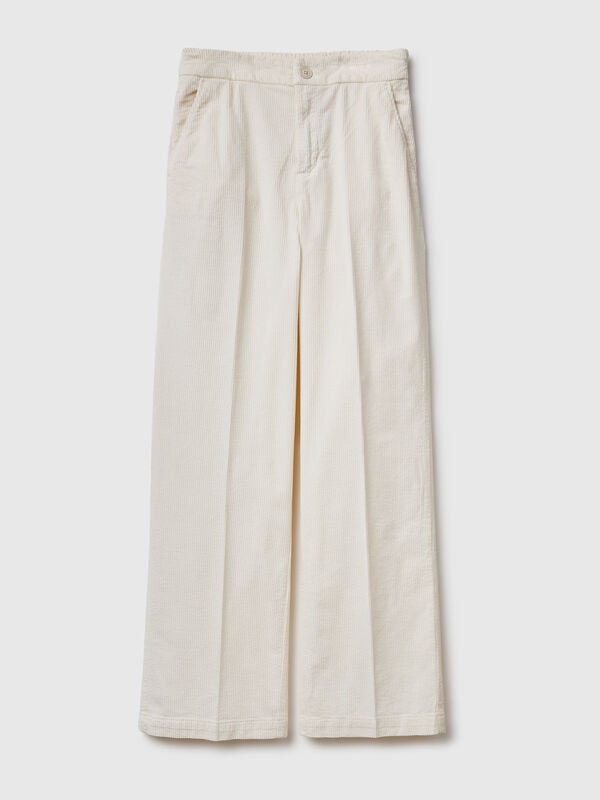 Pantaloni ampi in velluto Pantaloni ampi in velluto Donna
