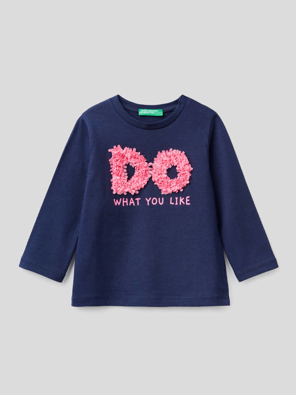 T-shirt con applicazione effetto petali image number 1